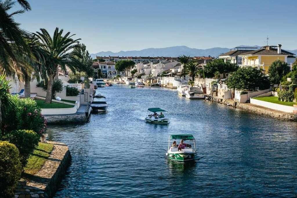 Jouvacations Villa Freser Empuriabrava Zewnętrze zdjęcie
